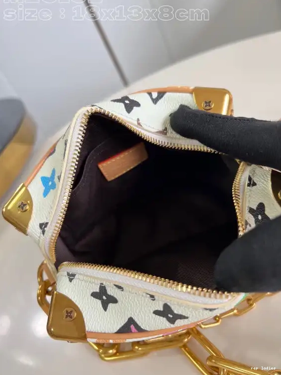 Cheap SOFT LOUIS MINI VUITTON TRUNK-18.5*13*8cm 0603